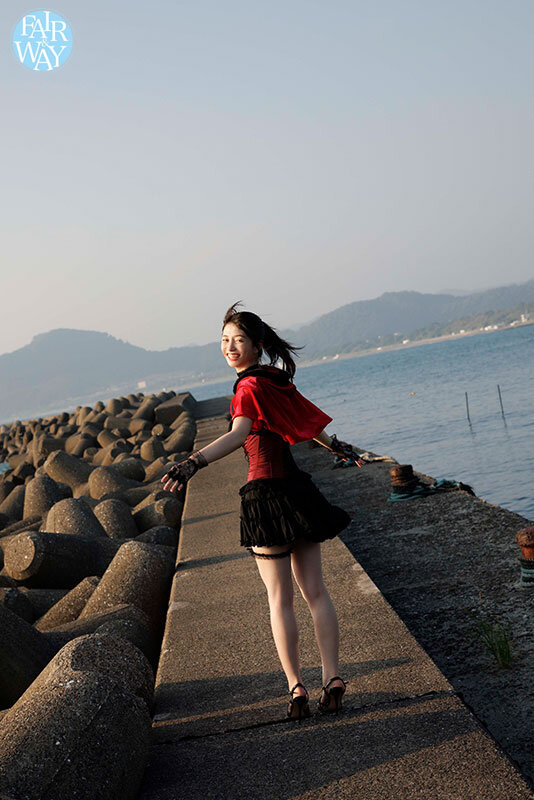 瀬戸環奈の爆乳がMONSTERに飲み込まれる！理性崩壊の悶絶レビュー - 画像5